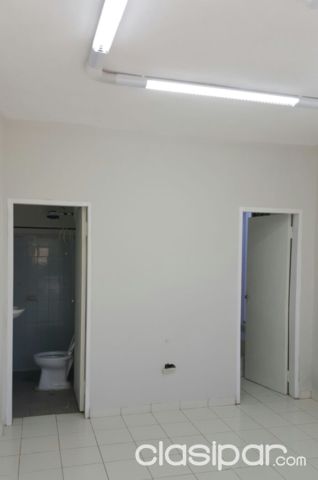 ALQUILO SALON COMERCIAL A 3 CUADRAS DE LA UNIVERS.AMERICANA — foto 2