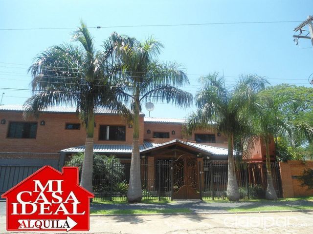 Importante residencia en venta. Zona Pyo Japones. Terreno de 900 mtrs2 — foto 2