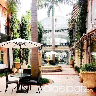 Locales disponibles en exclusivo Boutique Shopping Mall sobre Senador Long - Barrio Carmelitas — foto 2
