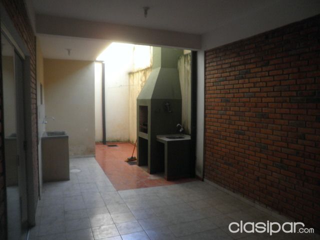 SE ALQUILA DUPLEX DETRÁS DE DYLAM — foto 2