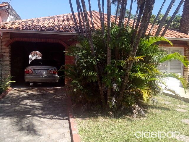 Vendo casa en barrio Mcal. Estigarribia — foto 2