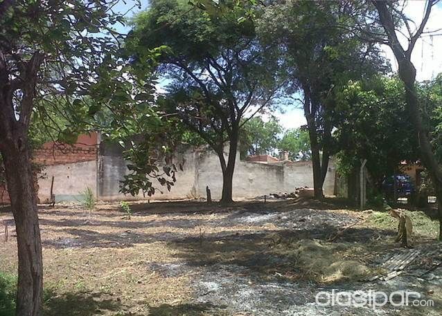 Terreno en Luque a 1 cda de Gral Aquino y 2 de America — foto 2