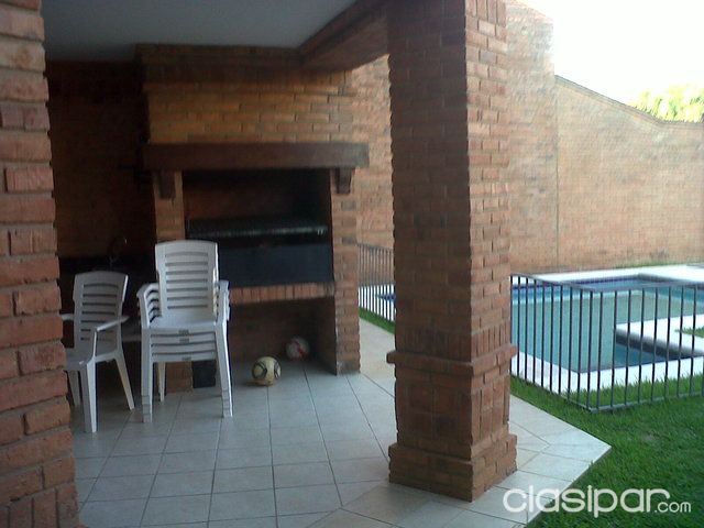 ALQUILO CASA DE 4 DORM. EN ASUNCION — foto 2