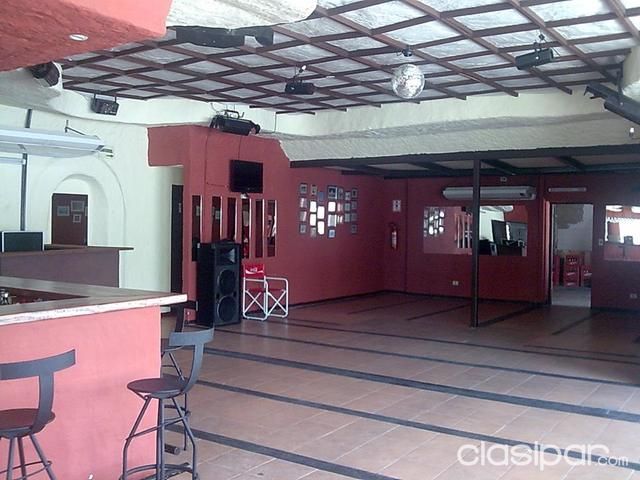 SALÓN CON DISCOTECA PARA FIESTAS ESTUDIANTILES ===2.500.000 GUARANÍES — foto 3