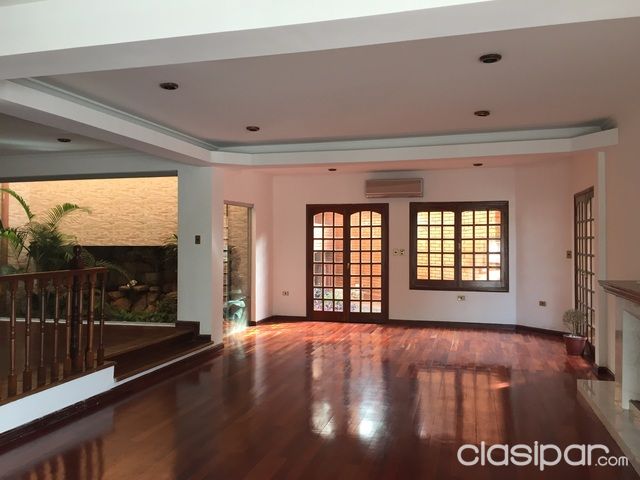Venta de hermosa casa con terreno de 996m2 y 600m2 construidos — foto 3