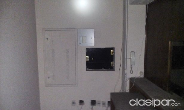 SE VENDE HERMOSO EDIFICIO CON EXCEPCIONAL UBICACIÓN, A PASOS DEL MICROCENTRO. FINANCIAMIENTO. BARRIO SAN ROQUE. 2 PISOS. Ubicado — foto 3