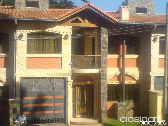 ALQUILO LUJOSO DUPLEX CON TERMINACION DE BLINDEX Y PIEDRA NEGRA. Gs3.000.000 ZONA LAMBARE — foto 2