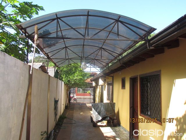 Vendo casa titulado en la Ciudad de Caaguazú — foto 2