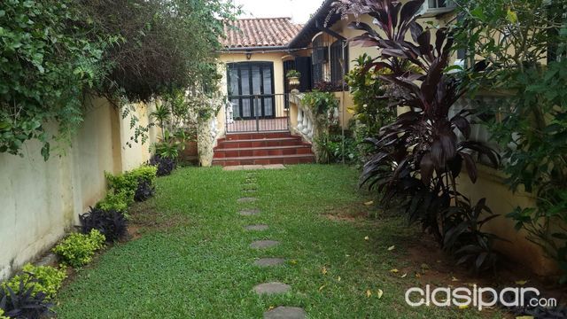 Casa a 1 cuadra de la municipalidad — foto 3