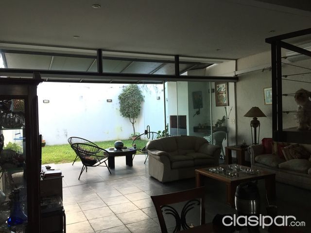Alquilo amplio Duplex en el Barrio Santisima Trinidad a 50 mts de Av. Sacramento — foto 2