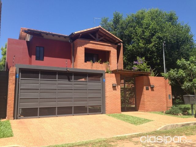 VENDO HERMOSA CASA ZONA CONMEBOL — foto 2