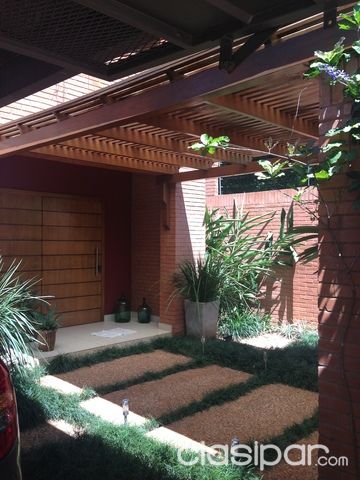 VENDO HERMOSA CASA ZONA CONMEBOL — foto 3