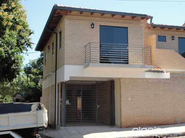 VENDO DUPLEX A ESTRENAR EN LAMBARÉ — foto 2