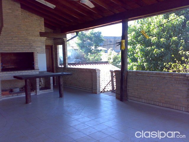 Hermoso Chalet con piscina a minutos de Asuncion — foto 3