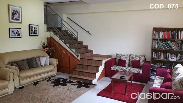 RESIDENCIA EN MARIANO ROQUE ALONSO — foto 2