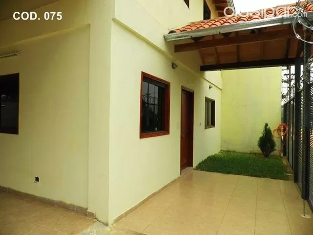 RESIDENCIA EN MARIANO ROQUE ALONSO — foto 3