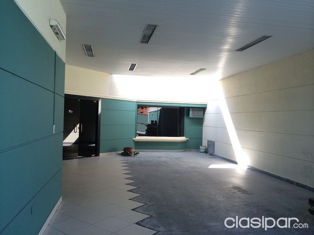 Local para Oficina y Depósito sobre Campos Cervera c Rca. Argentina — foto 2