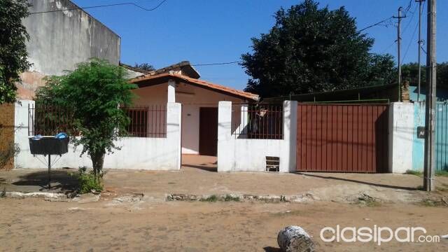 VENDO CASA!! EN ZONA FERNANDO DE LA MORA ZONA SUR! CERCA DE 11DE SEPTIEMBRE! Y UNA CUADRA DEL ASFALTO! CERKA DE LA DISCOTECA KOKOS!!! — foto 2