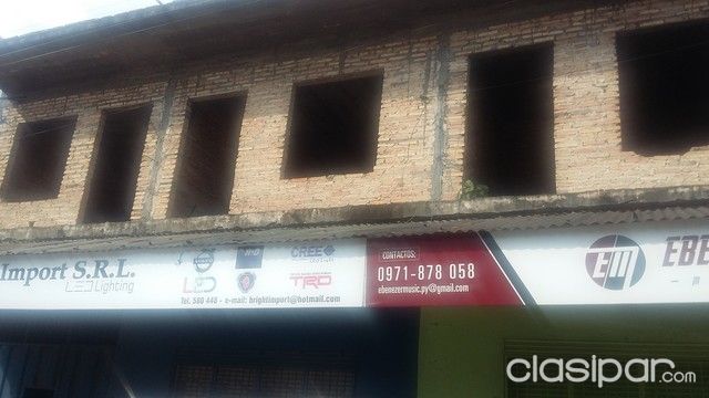 VENDO SALON COMERCIAL CON DEPARTAMENTOS EN SAN LORENZO — foto 2