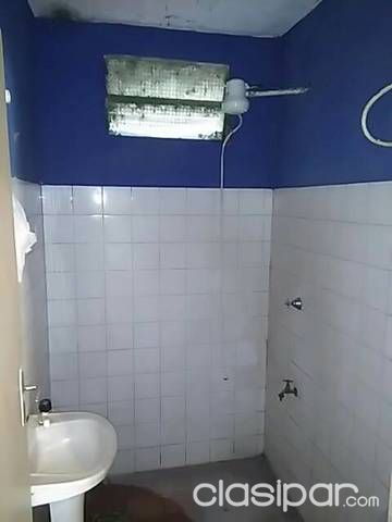 Alquiló modesto y sencillo departamento — foto 3