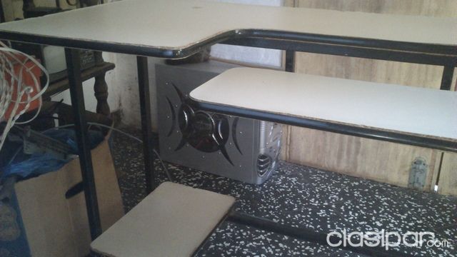 Remato mesa para computadora — foto 2