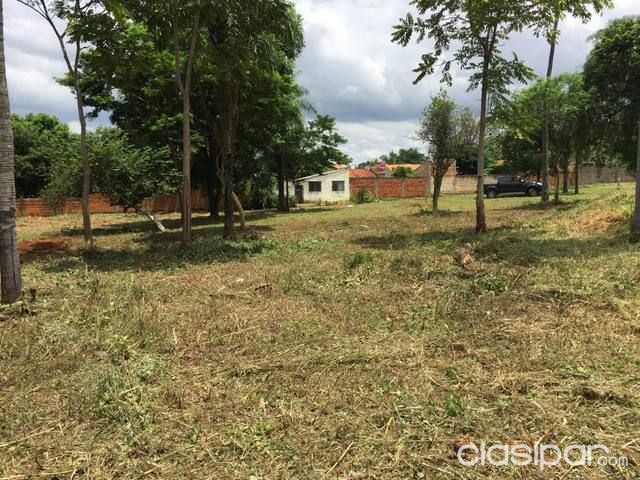 Remato 8 terrenos en Mariano Roque Alonso, zona residencial a 2 cuadras del asfalto — foto 2