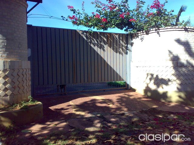 HERMOSO CHALET CON PISCINA A MINUTOS DE ASUNCION — foto 3
