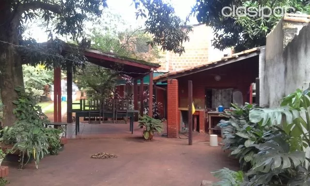 Vendo casa en inmejorable ubicación barrio Nazareth — foto 2