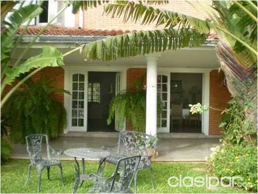 VENDO HERMOSA RESIDENCIA - ZONA CONFEDERACION LUQUE — foto 2