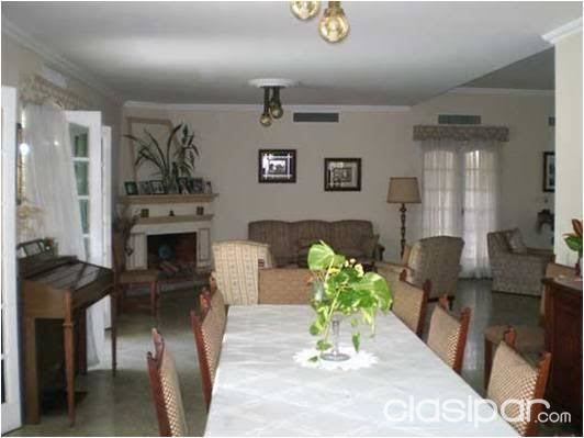 VENDO HERMOSA RESIDENCIA - ZONA CONFEDERACION LUQUE — foto 3