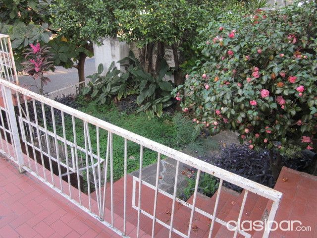 VENDO CASA, MUY BARATA Y CON EXCELENTE UBICACIÓN, EN BARRIO JARA. — foto 3