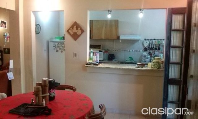 VENDO Hermosa propiedad zona Caracol Avda. Perón — foto 3