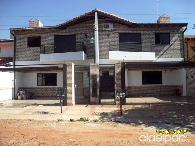 VENDO DUPLEX ZONA MARISCAL LOPEZ Y LIBERTAD — foto 2