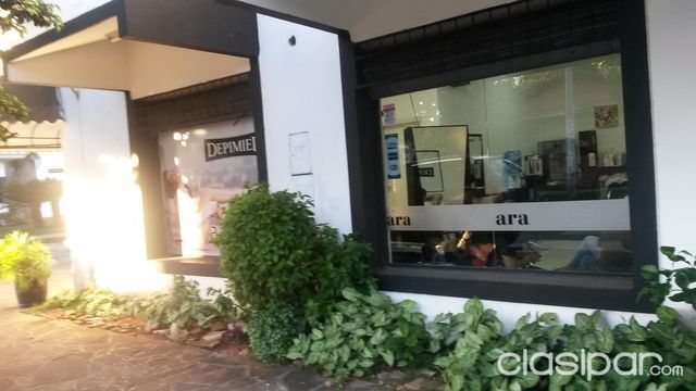 Vendo Peluquería super equipada en Funcionamiento — foto 2