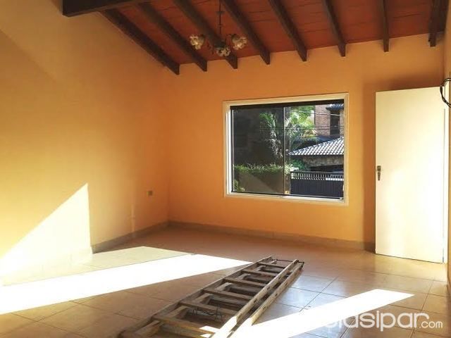 Alquilo departamento en barrio herrera! una cuadra de lillo — foto 2