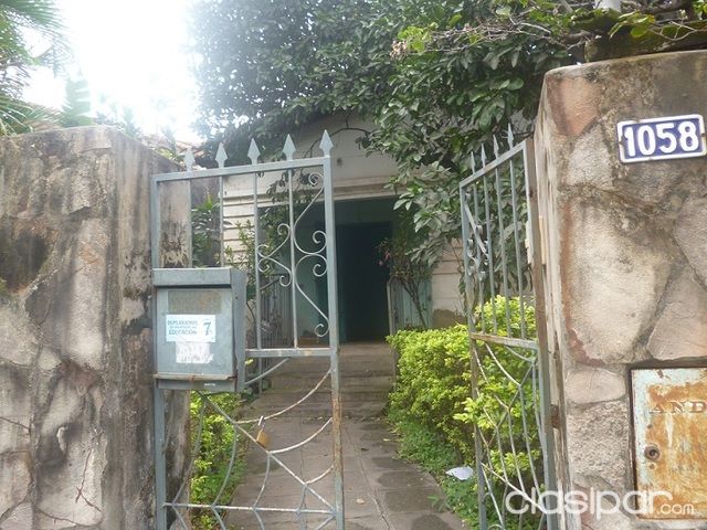 Vendo hermosa casa en Barrio Las Mercedes a cuadras de Avenida España (Asuncion) — foto 2
