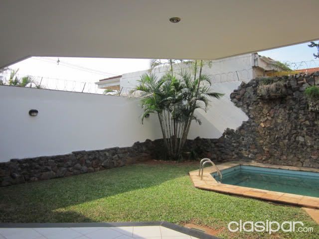 Vendo Hermosa Residencia, con Fina terminación y muy segura (Con los requerimientos de la Embajada de USA, EN CARMELITAS. — foto 3