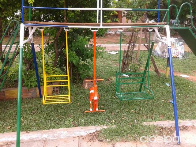 Hamacas y calesitas — foto 2