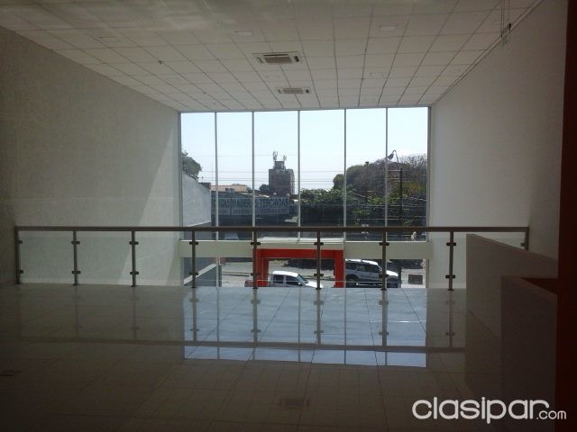 salon comercial. Avda E.ayala — foto 2