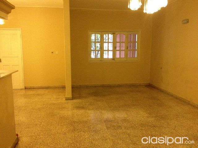 VENDO CASA EN EL CENTRO. SOBRE LA CALLE CAPITAN FIGARI — foto 3