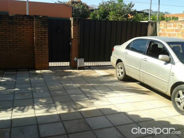 Venta de casa moderna rústica en Mariano Roque Alonso — foto 2