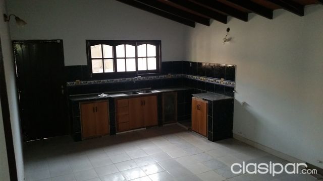 VENDO Hermosa Casa Zona Municipalidad de Mariano — foto 3