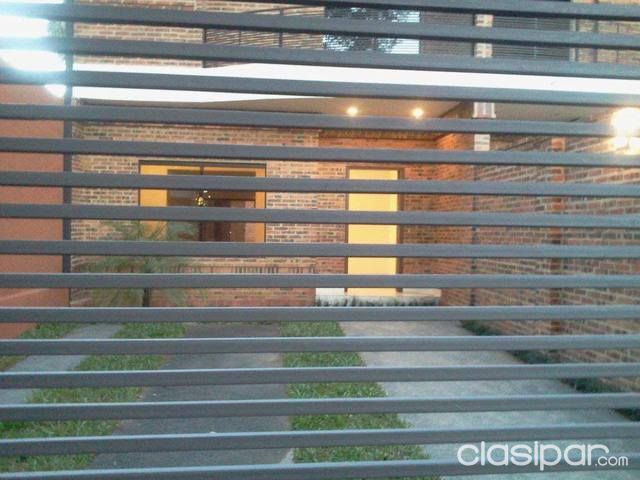 VENDO HERMOSO DUPLEX A ESTRENAR A 2 CUADRAS DE BRUNO GUGGIARI — foto 2