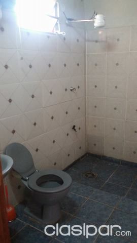 CASITA CON LOCAL COMERCIAL EN ESQUINA CERCA DE LA NUEVA MUNICIPALIDAD DE LUQUE — foto 3