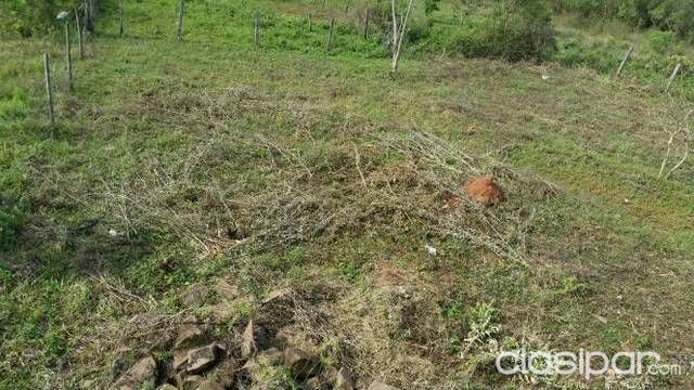 VENDO EN OFERTA!!SALONES EN TERMINACIÓN, ZONA CAPIATA,KM 20 ACCESO POR RUTA 1 Y 2 TITULADO — foto 2