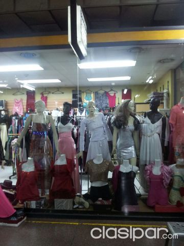 Excelente oportunidad de negocio- Vendo Amplio Negocio en Galeria Sto Domingo con muebles y aire acondicionado — foto 2
