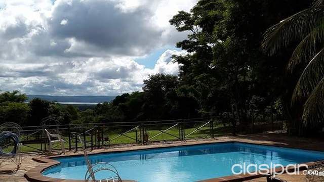 REMATO HERMOSA CASA QUINTA EN AREGUA CON VISTA AL LAGO — foto 2