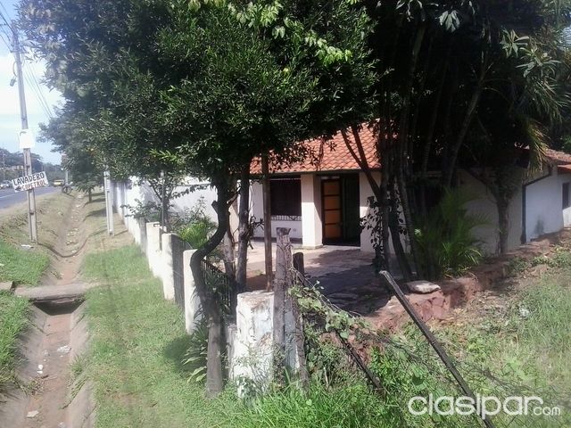 Vendo Casa con Terreno Sobre Acceso Sur km 23 — foto 2