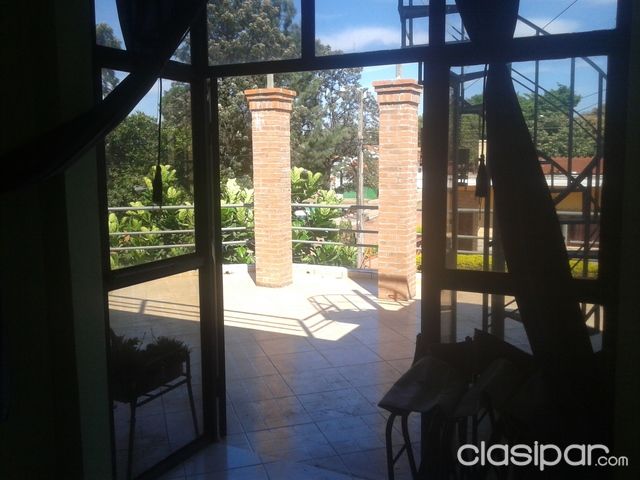 HERMOSA CASA EN SAN LORENZO — foto 2