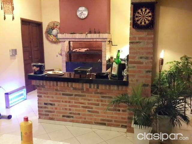 Bellísima Y Amplia Residencia Zona Canal 13 En Lambaré — foto 3
